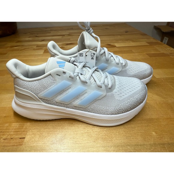 adidas Unisex-Child Ultrarun Sneaker, Size 5 (or Woman's size 7) New - Picture 1 of 5